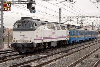 Preservada una locomotora de la serie 333 para su uso con trenes histricos