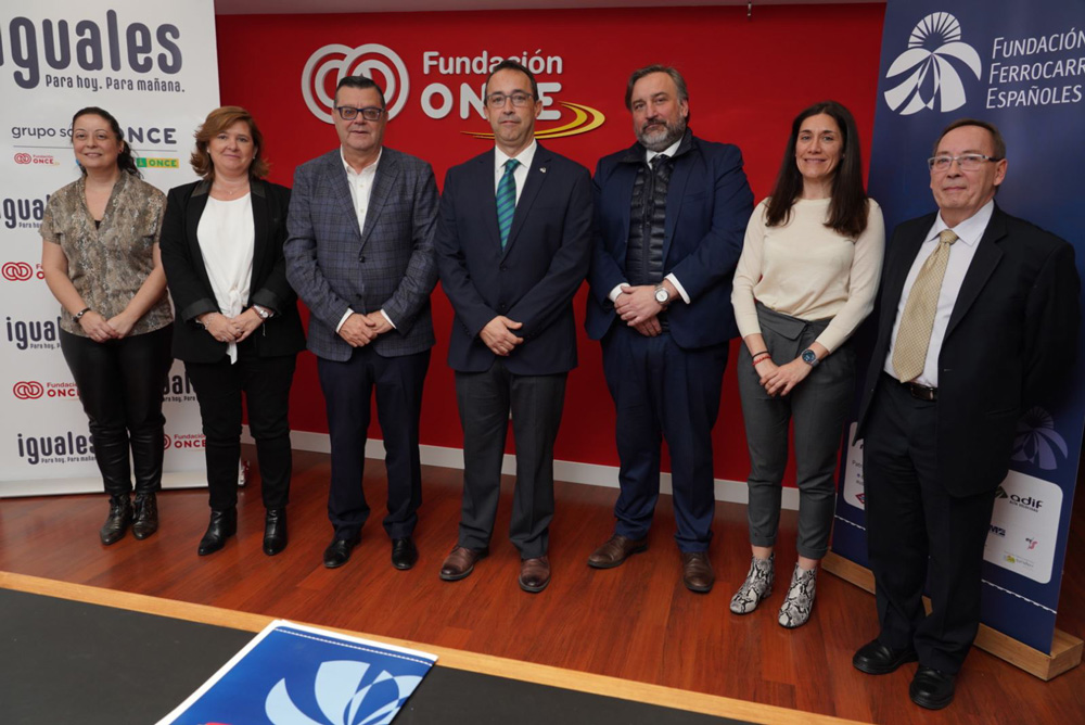 Fundacin de los Ferrocarriles Espaoles y ONCE