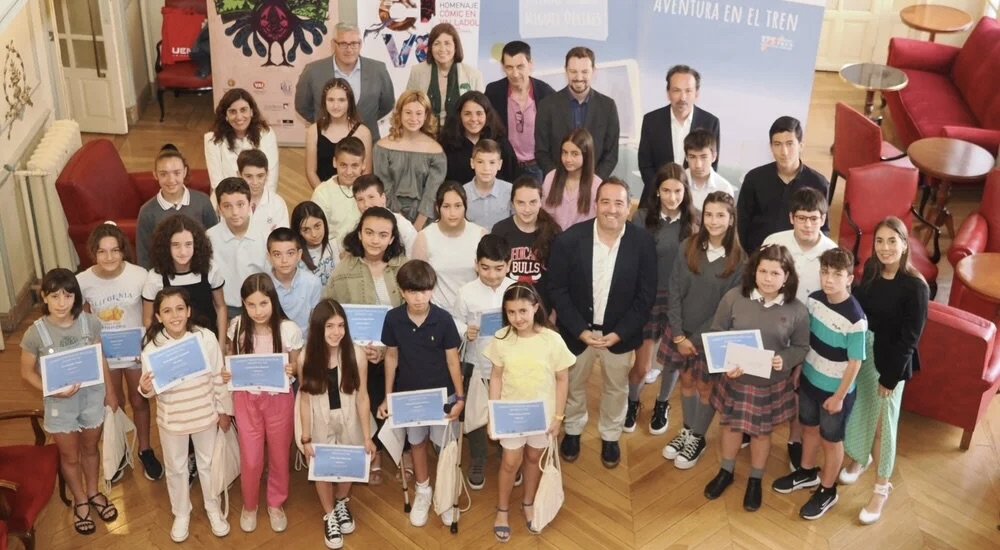 Entregados los premios del I Certamen de Literatura Infantil Miguel Delibes  Aventura en el tren
