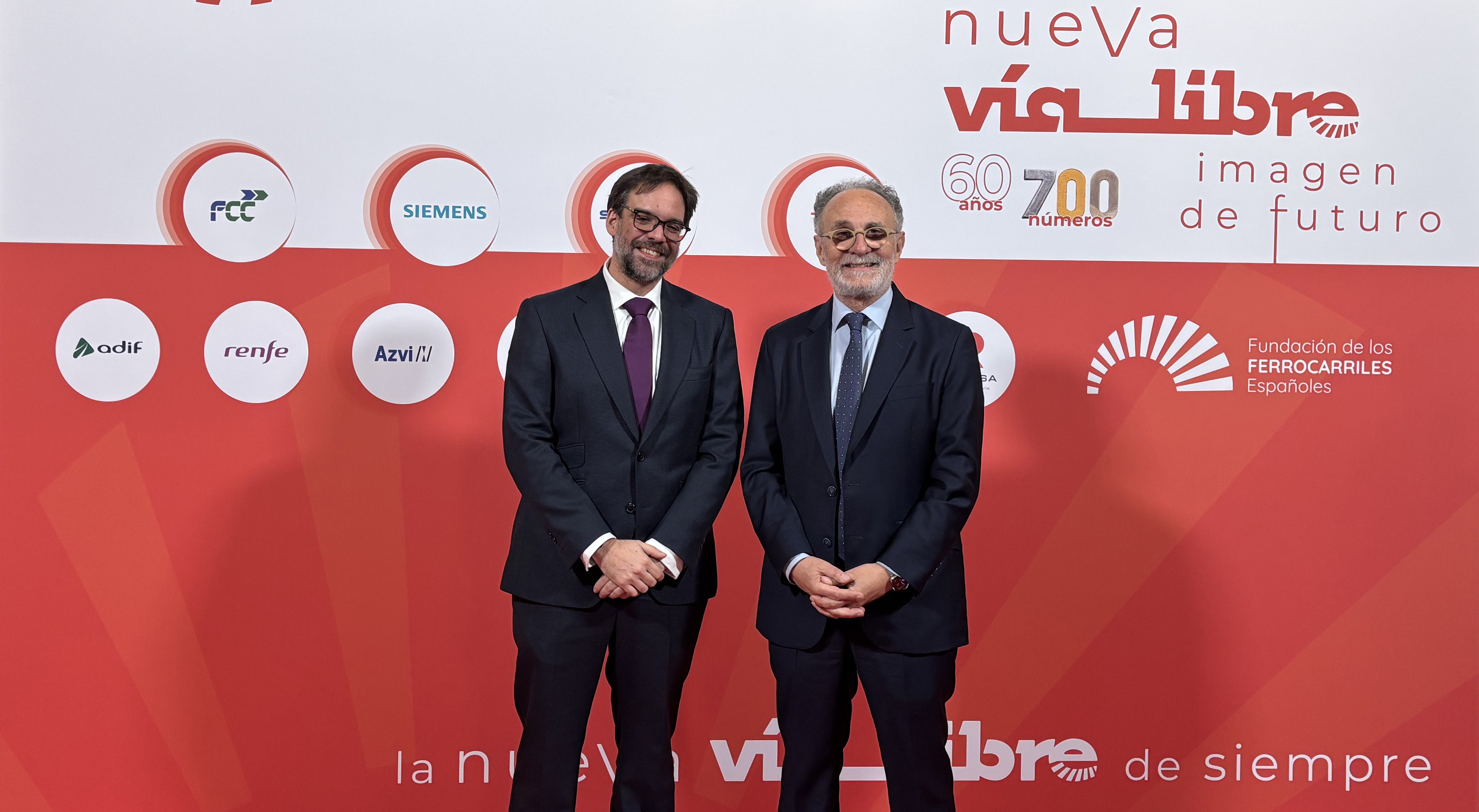 Presentada la nueva revista ‘Vía Libre’ Presentada la nueva revista ‘Vía Libre’